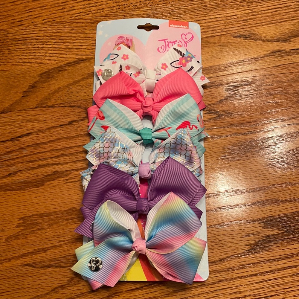 JoJo Siwa Hairbows. Nickelodeon